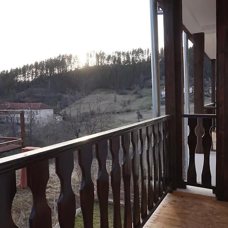 House Elena * Polkovnik Serafimovo